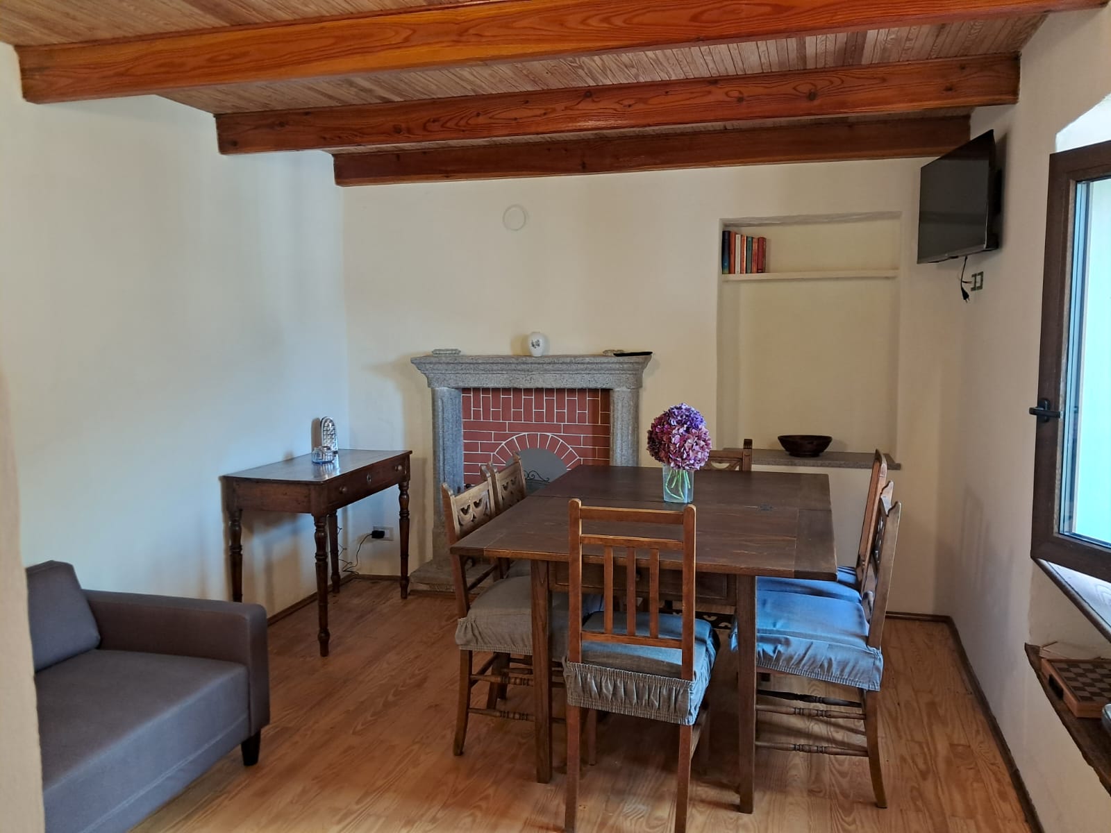 Interni La Casa Gialla 1